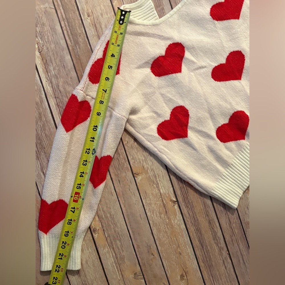 Red Heart Patterned Sweater - Picture 4 of 5